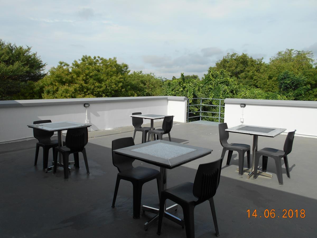 נייאונגו Morning Star Guesthouse מראה חיצוני תמונה