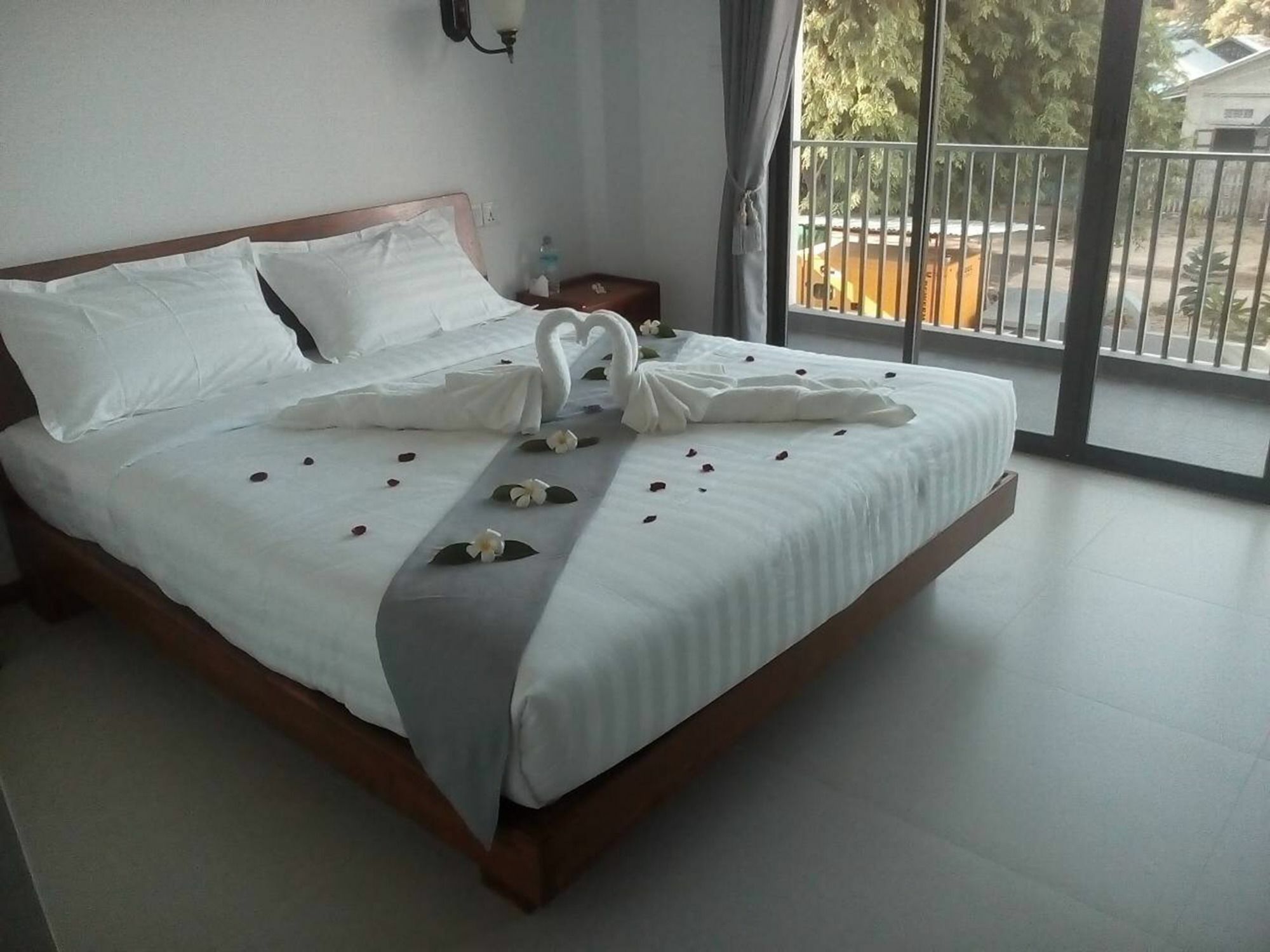 נייאונגו Morning Star Guesthouse מראה חיצוני תמונה