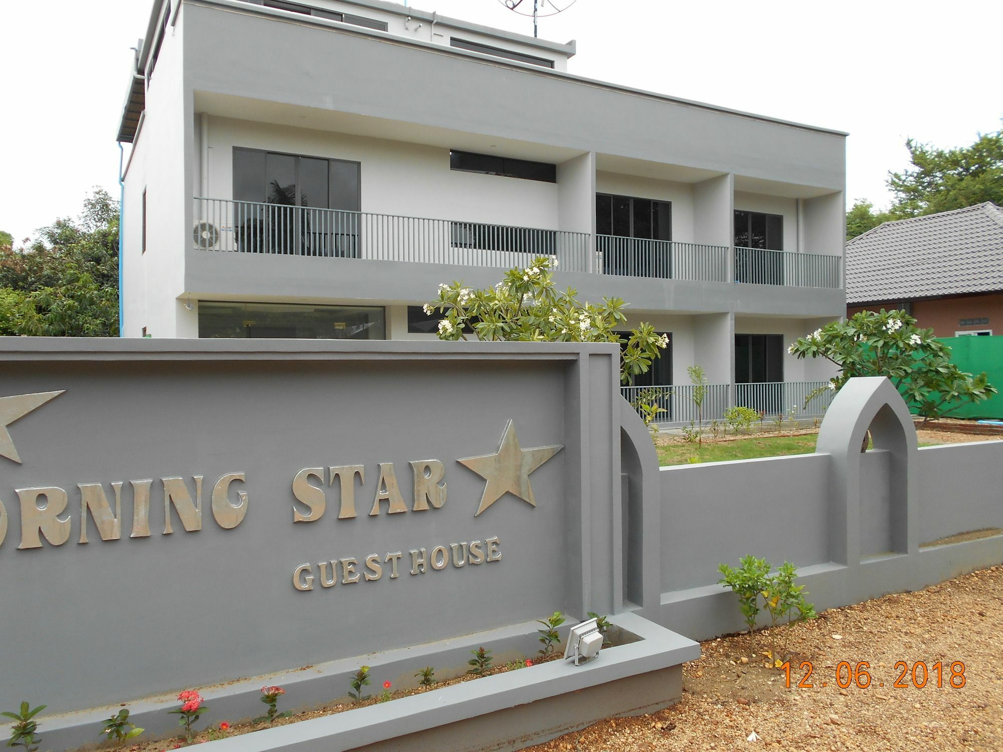 נייאונגו Morning Star Guesthouse מראה חיצוני תמונה